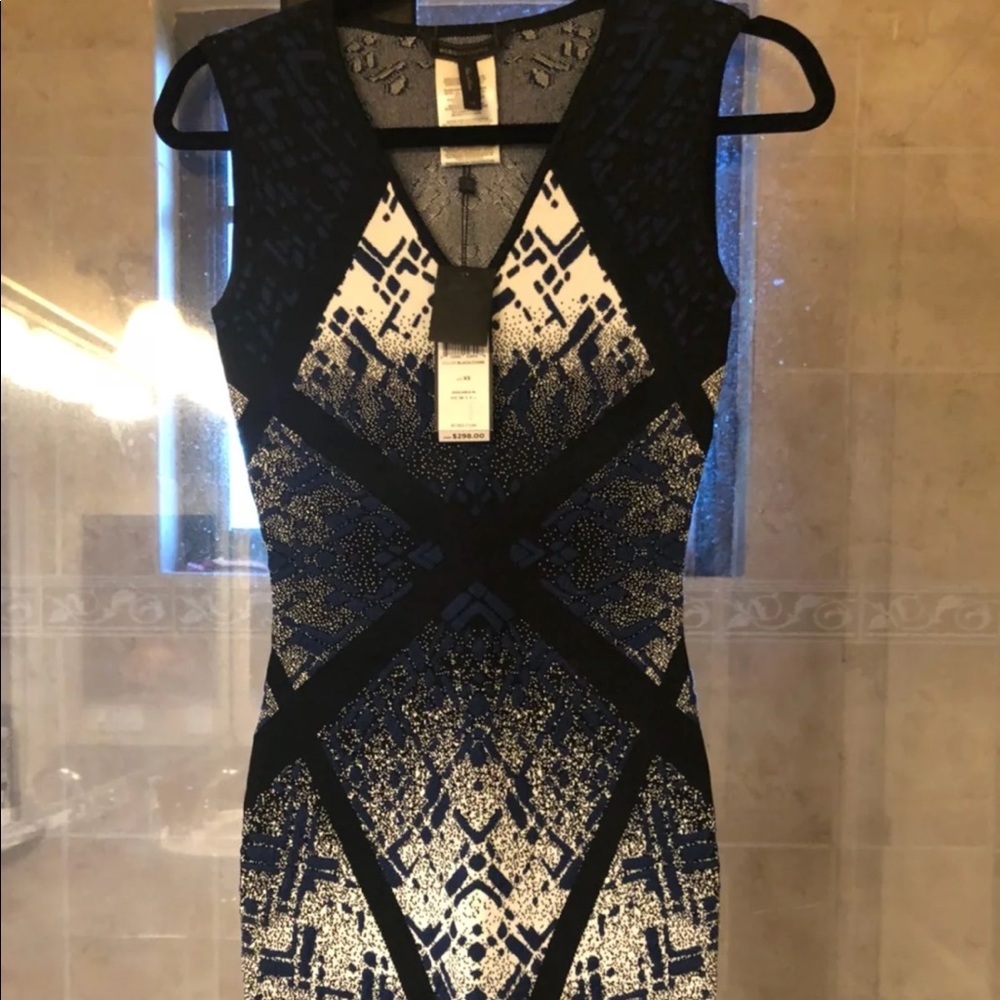 BCBGMAXAZRIA